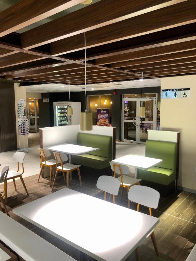 Travel Inn קרונסטד מראה חיצוני תמונה